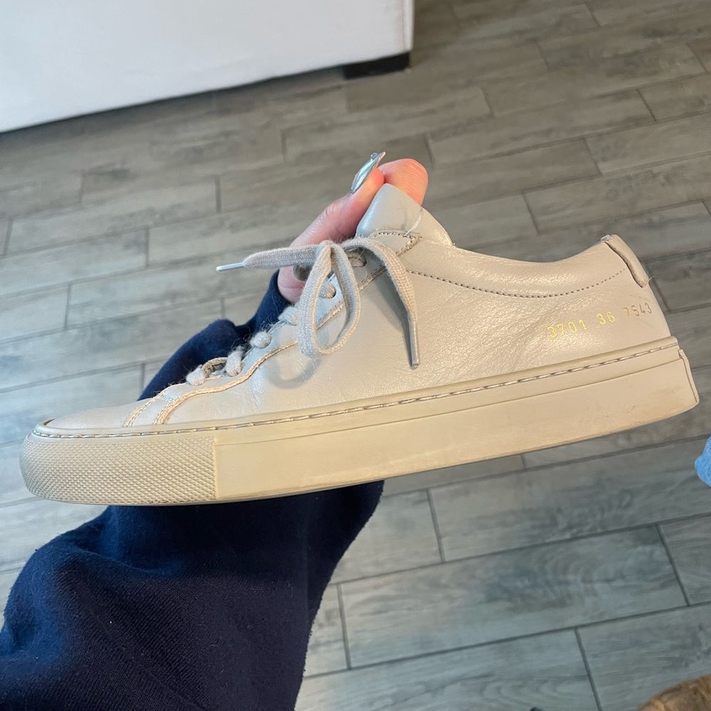 Common projects Achilles in grey size 36